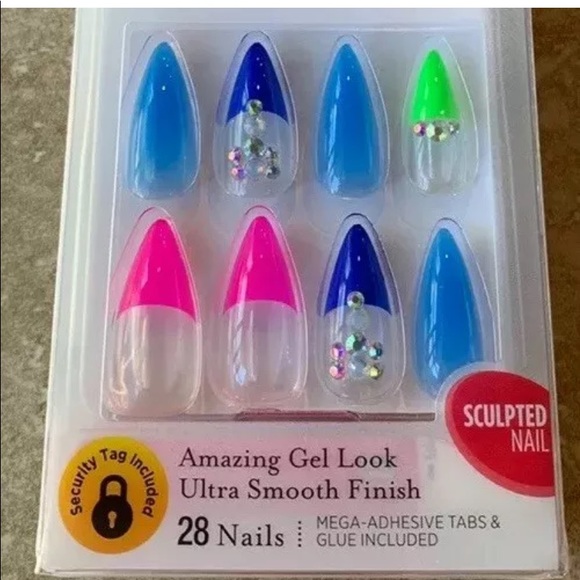 New KISS Jelly Fantasy On-trend Translucent Nails - Picture 3 of 3